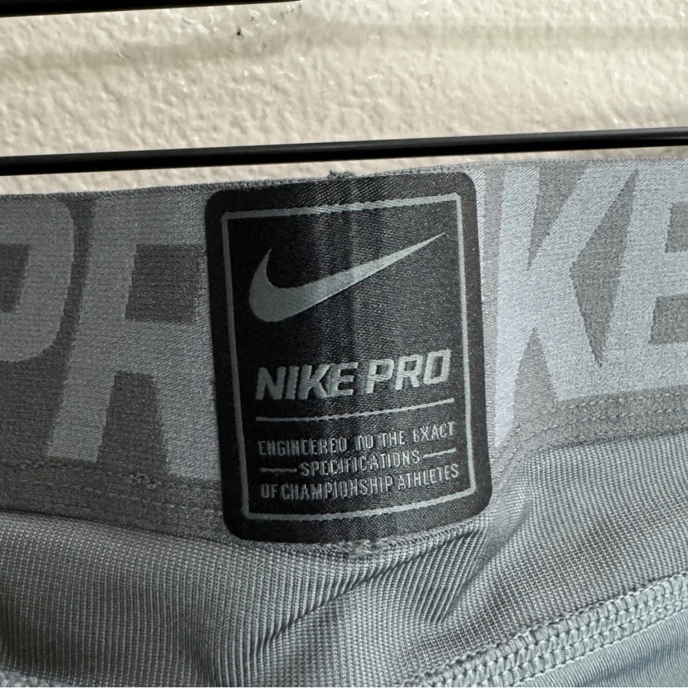 Nike Pro Hyperwarm Compression Tights Size Small
